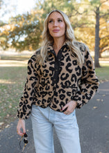 Load image into Gallery viewer, Kenzie Leopard Pattern Sherpa Jacket
