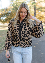 Load image into Gallery viewer, Kenzie Leopard Pattern Sherpa Jacket
