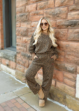 Load image into Gallery viewer, Washed Leopard Sweatshirt &amp; Sweatpants Set
