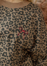 Load image into Gallery viewer, Washed Leopard Sweatshirt &amp; Sweatpants Set
