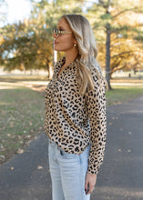 Load image into Gallery viewer, Landon Taupe Leopard Quarter Zip Pullover
