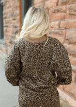 Load image into Gallery viewer, Washed Leopard Sweatshirt &amp; Sweatpants Set
