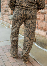 Load image into Gallery viewer, Washed Leopard Sweatshirt &amp; Sweatpants Set
