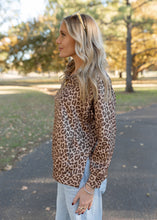 Load image into Gallery viewer, Wild Side Everyday Leopard Pullover
