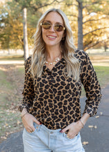 Load image into Gallery viewer, Nina Leopard Button Top
