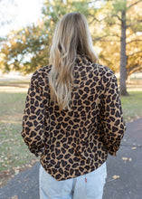 Load image into Gallery viewer, Nina Leopard Button Top
