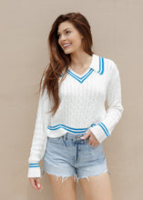 Load image into Gallery viewer, Alicia White &amp; Blue Lightweight Sweater
