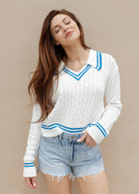 Load image into Gallery viewer, Alicia White &amp; Blue Lightweight Sweater
