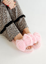 Load image into Gallery viewer, Pink Bow Fuzzy Slippers
