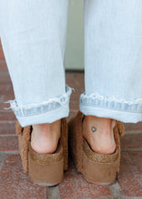 Load image into Gallery viewer, Blowout Sherpa Brown Platform
