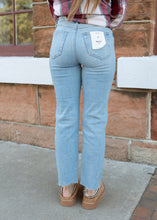 Load image into Gallery viewer, Tracey Straight Leg Stretch Jean
