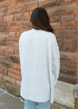 Load image into Gallery viewer, Silver Outline &amp; Ribbed Soft Cardigan
