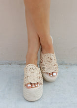 Load image into Gallery viewer, Errands Raffia Espadrille Platform Sandal
