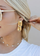 Load image into Gallery viewer, Yuri Gold Dangle Earrings
