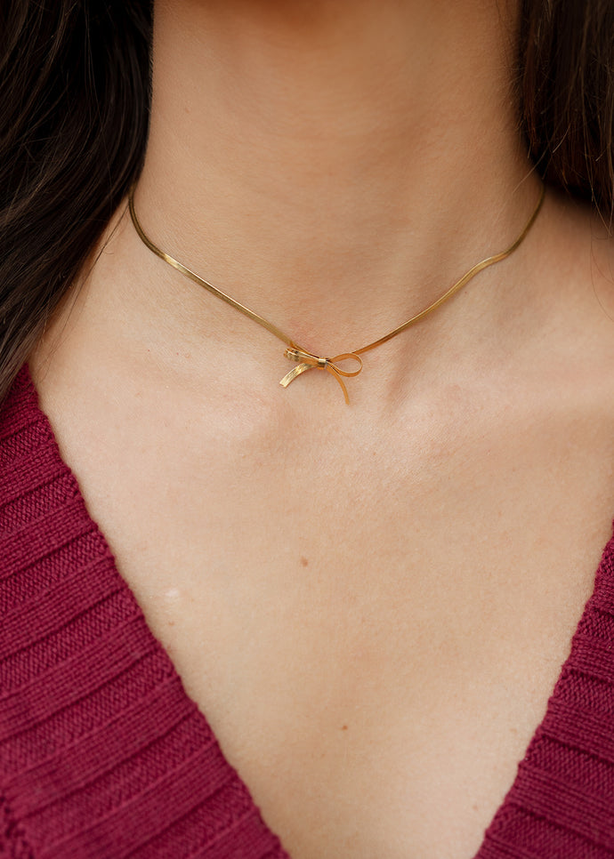 Dainty Bow Herringbone Gold Necklace