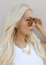 Load image into Gallery viewer, Untangled Ivy Luxe Tortoise Tangle Free Aviators
