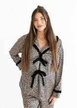 Load image into Gallery viewer, Feeling Fabulous Leopard Satin Pajama Set
