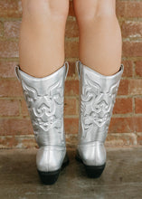 Load image into Gallery viewer, Reno Silver Metallic Western Boots
