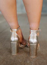 Load image into Gallery viewer, Chinese Laundry Teri Metallic Gold Heels
