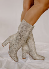 Load image into Gallery viewer, Keep Up Bianco Snake Print Leather Boot
